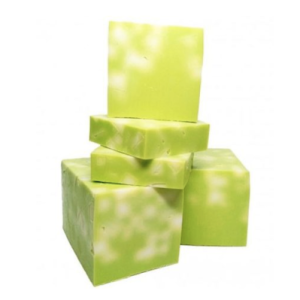 Savon artisanal base glycérine huile de coco saponifié à froid - Aloe Vera +/- 100Gr